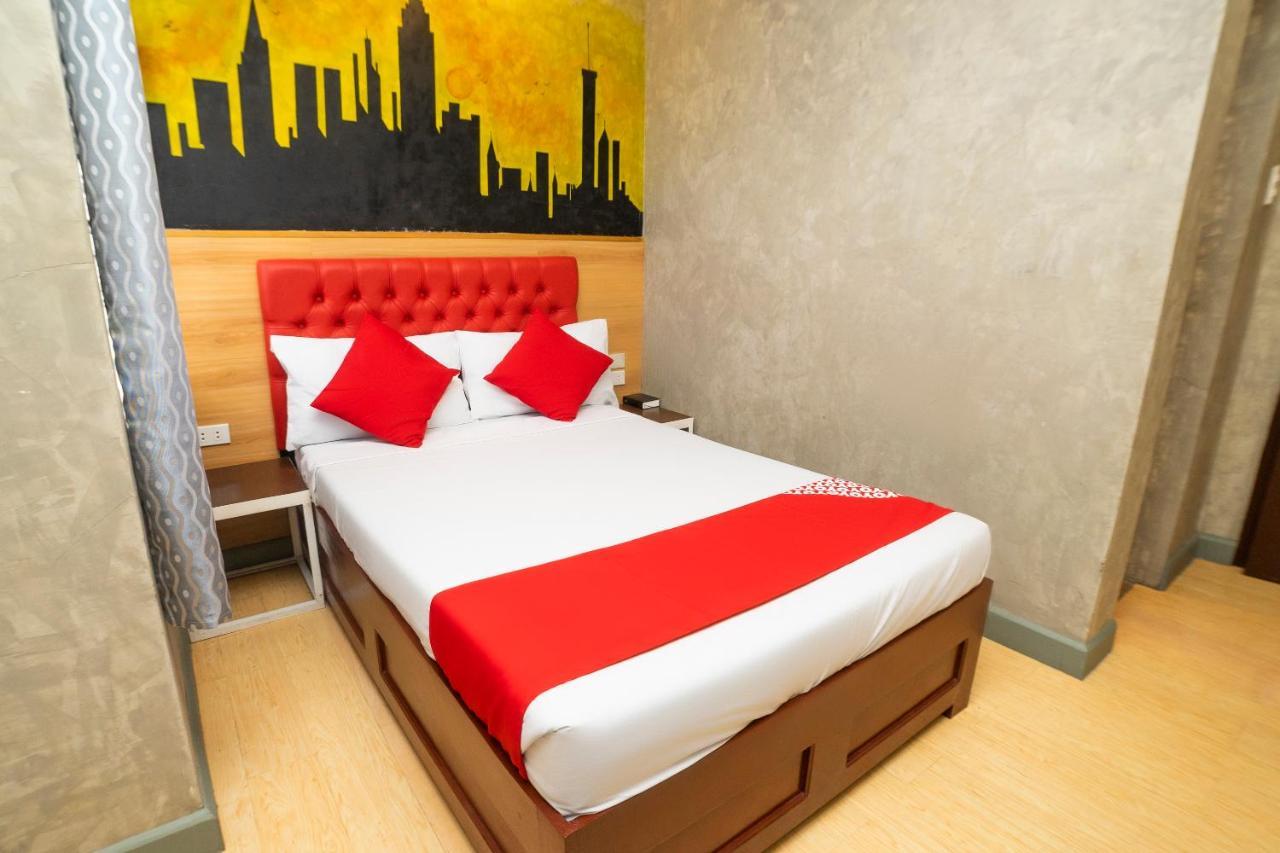 Oyo 471 Edilberto'S Bed And Breakfast Tagum Екстериор снимка