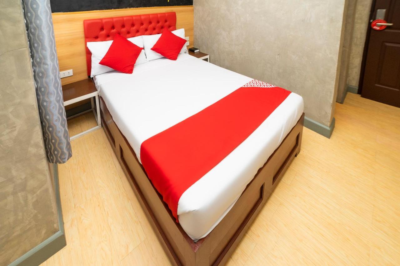 Oyo 471 Edilberto'S Bed And Breakfast Tagum Екстериор снимка